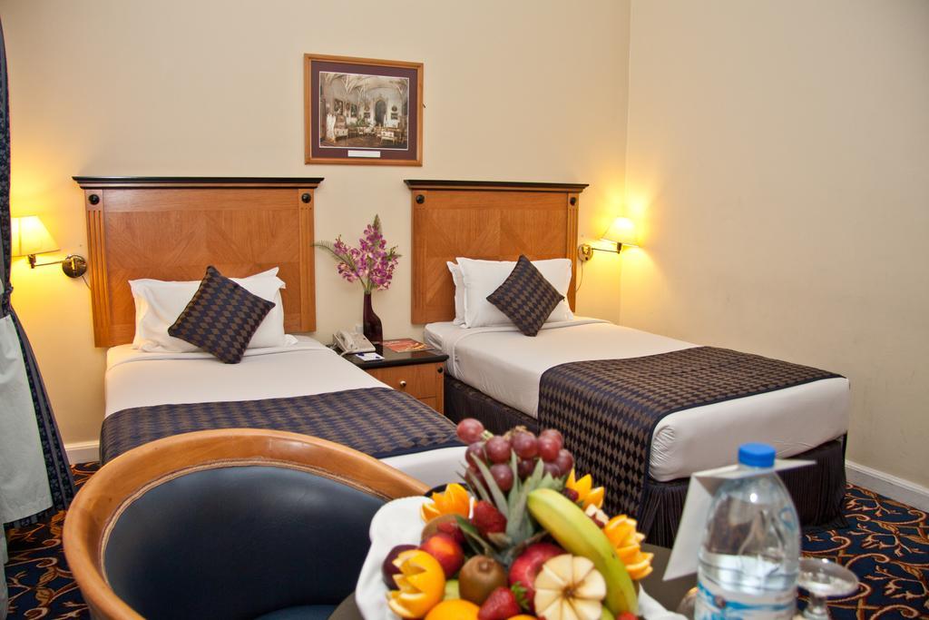 Regal Plaza Hotel Dubai Exterior photo